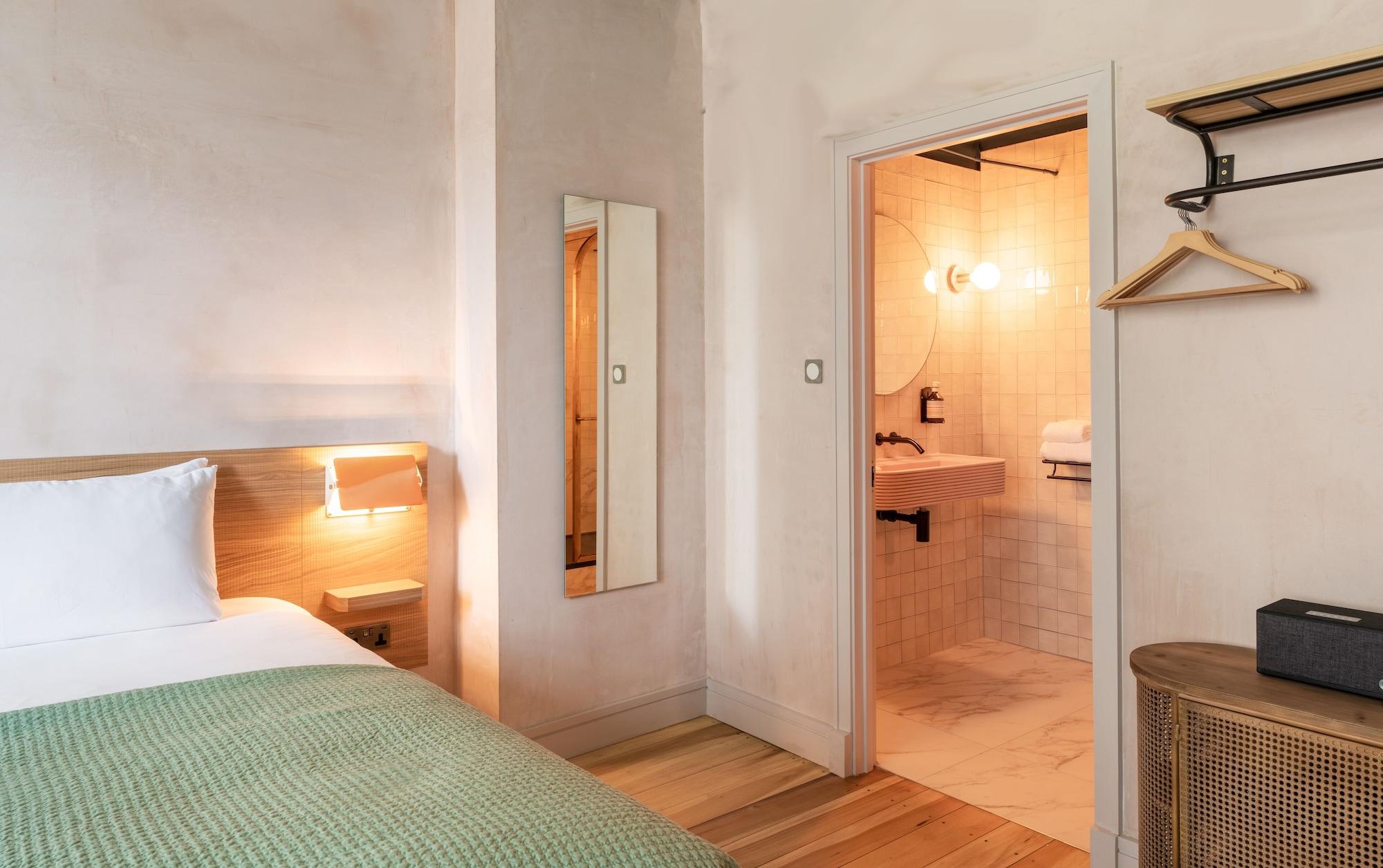 The Alan Hotel 4*